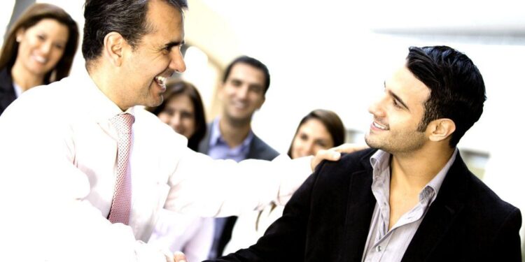 Si të keni raporte të mira me shefin në punë