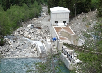 Aprovohet padia në rastin e hidrocentraleve të Deçanit, anulohen vendimet e ministrisë dhe ZRre-së
