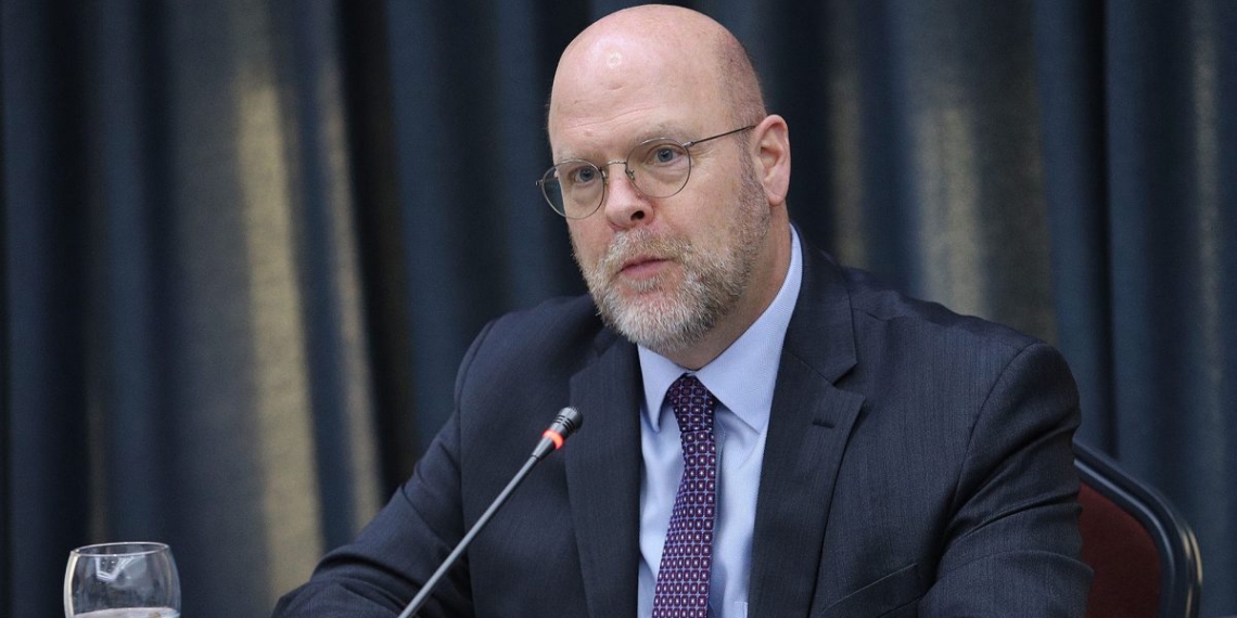 Hovenier pas takimit me Kurtin: I përsërita sërish themelimin e Asociacionit