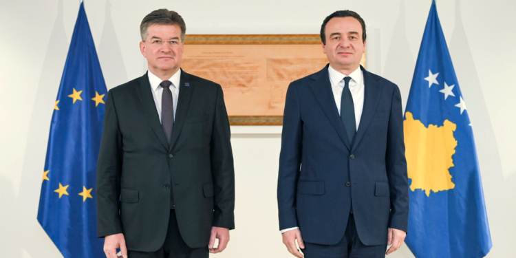 Kurti kërkon nga Lajçaku që Marrëveshja të zbatohet në tërësi