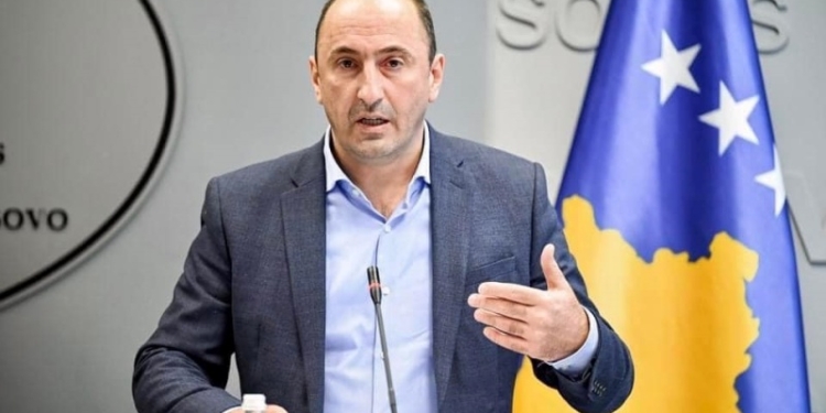 Ministri Aliu sonte në Tëvë 1 tregon detaje për punimet në disa autostrada dhe rrugë magjistrale