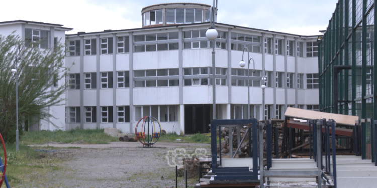 Shtatë vjet punime, shkolla fillore në Pozheran ende e papërfunduar