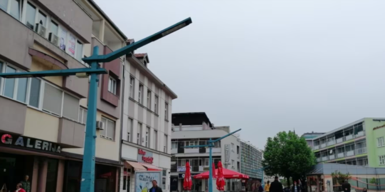 Arrestohet i riu në Bosnje e Hercegovinë pasi paralajmëroi se do kryejë krim në një shkollë