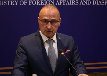 Kryediplomati i Kroacisë viziton sot Kosovën, takohet me Gërvallën e Kurtin