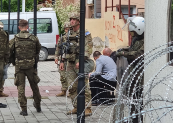 Nis takimi i përfaqësuesve të Listës Serbe me KFOR-in në Zveçan