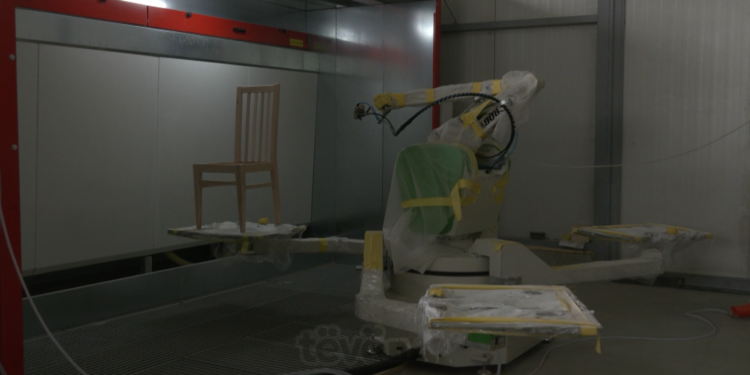 Roboti që po i “zëvëndëson” punëtorët