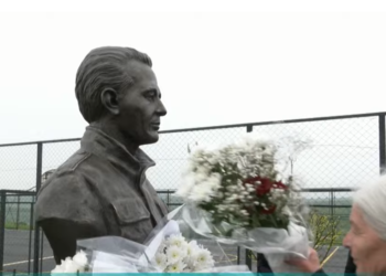 Familjarët dhe bashkëluftëtarët e kujtojnë me krenari dëshmorin Skender Skenderi