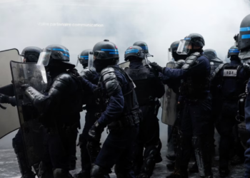 Mbi 100 policë të lënduar nga demonstratat e 1 Majit në Francë