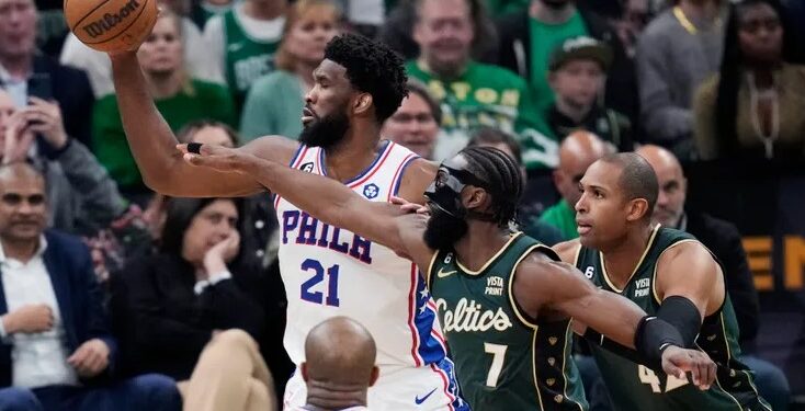 Philadelpia e Denveri u afrohen finaleve të konferencave