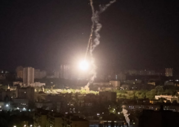 Kievi sulmohet me breshëri raketash nga Rusia