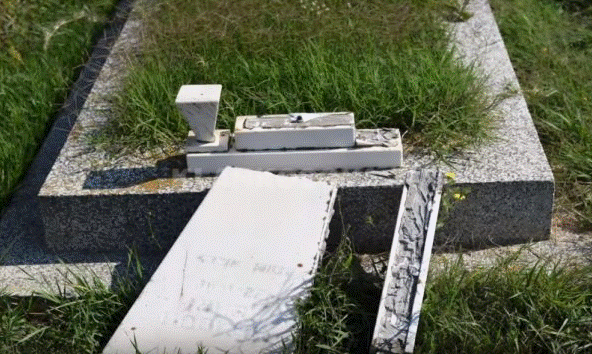 Dëmtoi nëntë varre të dëshmorëve në Lubeniq, arrestohet 34-vjeçari