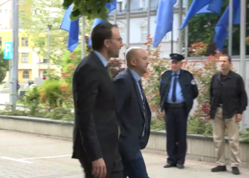 Sarrazin mbërrin në Qeveri