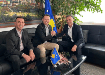 Peci shkon në veri te kryetari i Komunës së Leposaviqit: I ofruam tërë mbështetjen e qeverisë