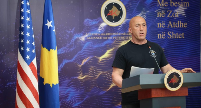 Haradinaj paralajmëron diskutime me partitë politike për rrëzimin e Kurtit