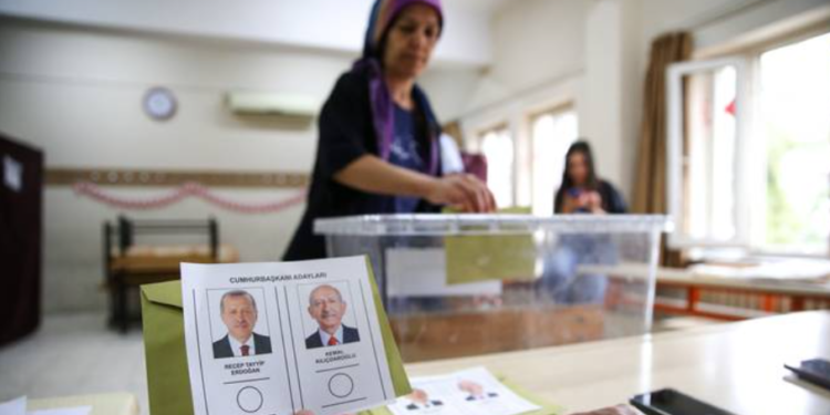 Fillon numërimi i votave për president në Turqi