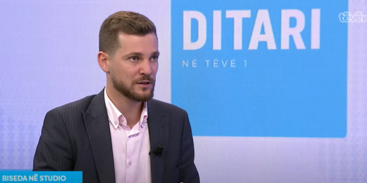 Batusha: BE dëshiron ta ketë afër Serbinë por po ndjek qasje të gabuar, Serbia po përpiqet të blejë kohë