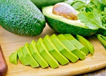 Avokado ndihmon në uljen e kolesterolit