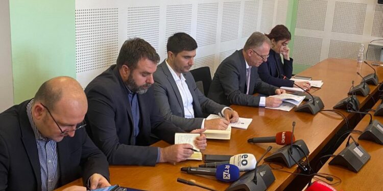 Bislimi thotë se punuan ditë e natë për liberalizim