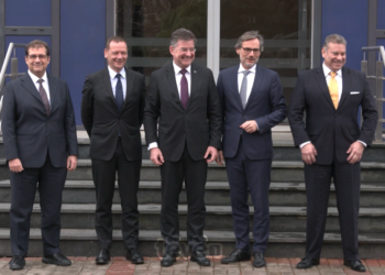 Bosch: Po i bëhet shumë presion Kosovës në raport me Serbinë