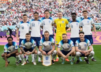 Anglia publikon listën