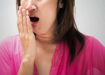 Hiqni erën e keqe të gojës me metodë natyrale