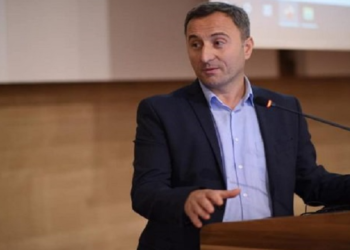 Mjeku Fahri Beqa kandidon për udhëheqjen e qendrës së VV-së në Gjermani