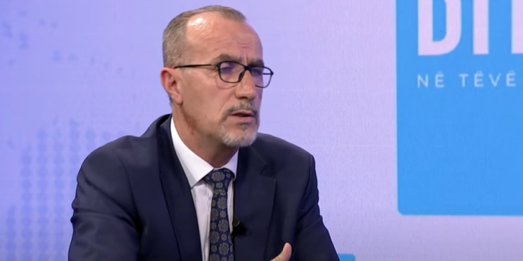 Haxhiu: Qeveria Kurti e përdor opozitën për t’i mbuluar dështimet