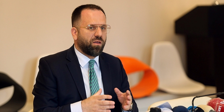 Rukiqi për Qeverinë: Është shkëputur me realitetin, po rëndohet xhepi i qytetarëve