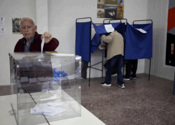 Sot, po mbahen zgjedhjet parlamentare në Greqi