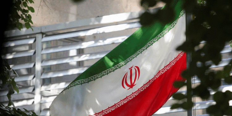 Irani ekzekuton dy persona të akuzuar për blasfemi