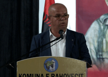 ​Përkujtohet heroi Mensur Zyberaj, Latifi: 28 maji u skalit me shkronja gjaku në histori