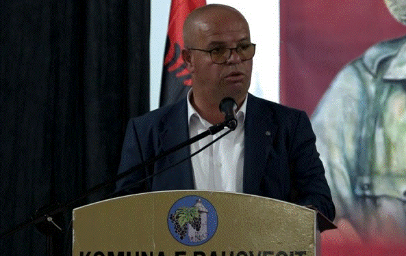 Përkujtohet heroi Mensur Zyberaj, Latifi: 28 maji u skalit me shkronja gjaku në histori