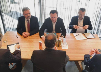 Kurti në Bruksel takohet me emisarin e ShBA-së, Escobar