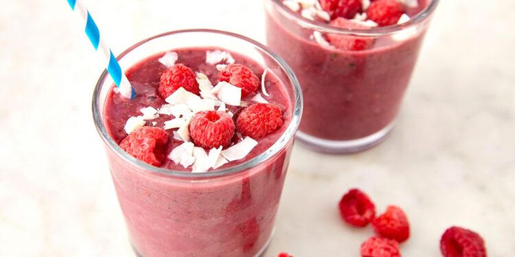 Çfarë ndodh me trupin tuaj nëse pini smoothie çdo ditë