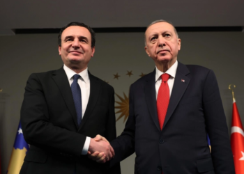 Erdogani dhe Kurti flasin për situatën në veri