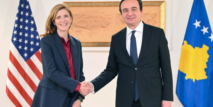 Kurti falënderon USAID-in për ndihmën në rrugën drejt energjisë së pastër
