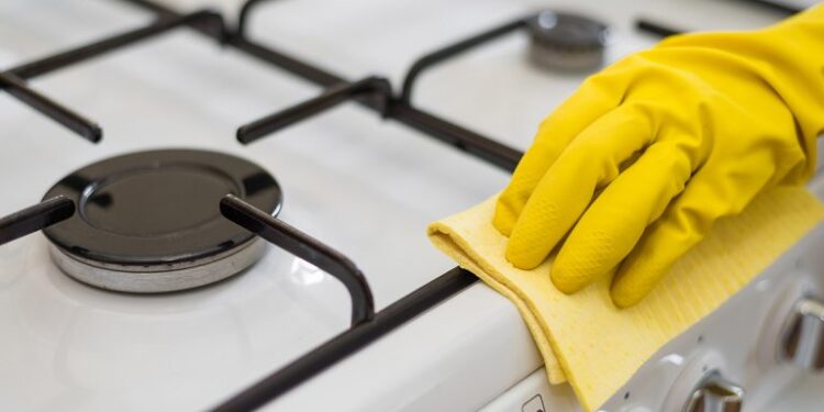 Disa mënyra të thjeshta për të mbajtur pastër kuzhinën tuaj