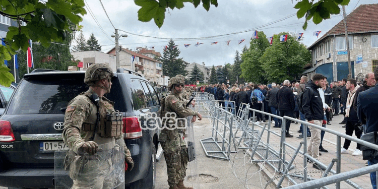 Serbët kanë paralajmëruar edhe sot protesta në veri