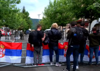 Nis takimi i përfaqësuesve të Listës Serbe me KFOR-in në Zveçan