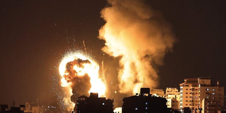 Intensifikohen luftimet mes Izraelit dhe Palestinës