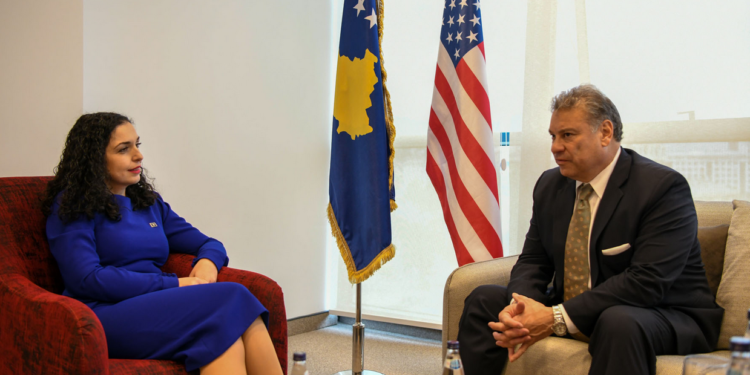 Osmani takohet me Escobarin në Podgoricë, diskutojnë për marrëveshjet e arritura Kosovë – Serbi