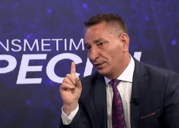 Lekaj thotë se Qeveria nuk ka qenë e përkushtuar për situatën në veri