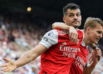 Xhaka gjithnjë e më larg Arsenalit