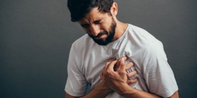 Këto pije rrisin rrezikun e sulmit në zemër