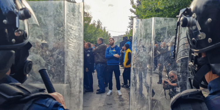 Tensionohet situata në Zveçan