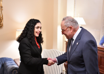 Osmani takohet me senatorin Schumer, e falënderon për përkrahjen e SHBA-së