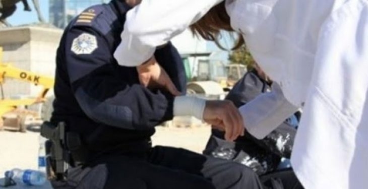 Sulmuan fizikisht katër policë, arrestohen dy persona