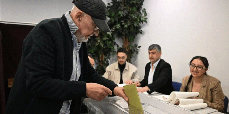 Turqi, fillon votimi për zgjedhjet presidenciale dhe parlamentare