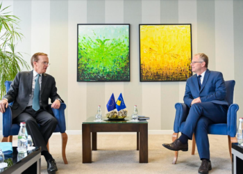 Bislimi: Grafitet nacionaliste dhe pro-kremlinit nga ekstremistë të maskuar e grupe kriminale, duhet të dënohen