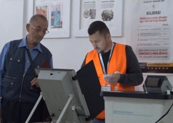 Mbyllet procesi i votimit në Shqipëri